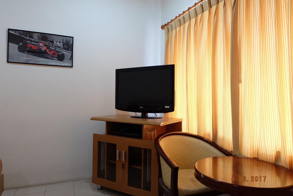 Piccolo Restaurant And Guest House Pattaya Bagian luar foto